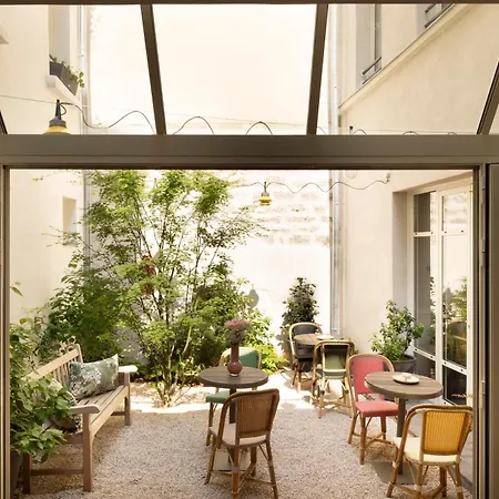 Hotel Le Petit Oberkampf &